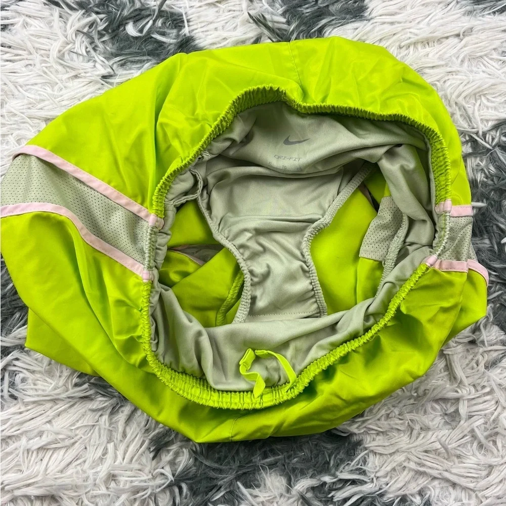 Nike Dri-Fit Kids Girls Green Pink Running Shorts Size XL